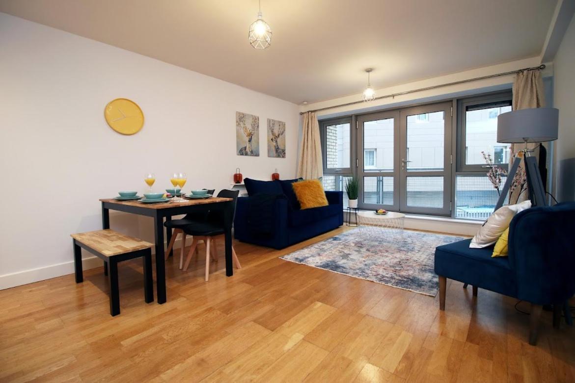 Bright 1Bedroom Apartment, Central Location With Balcony Bristol Buitenkant foto
