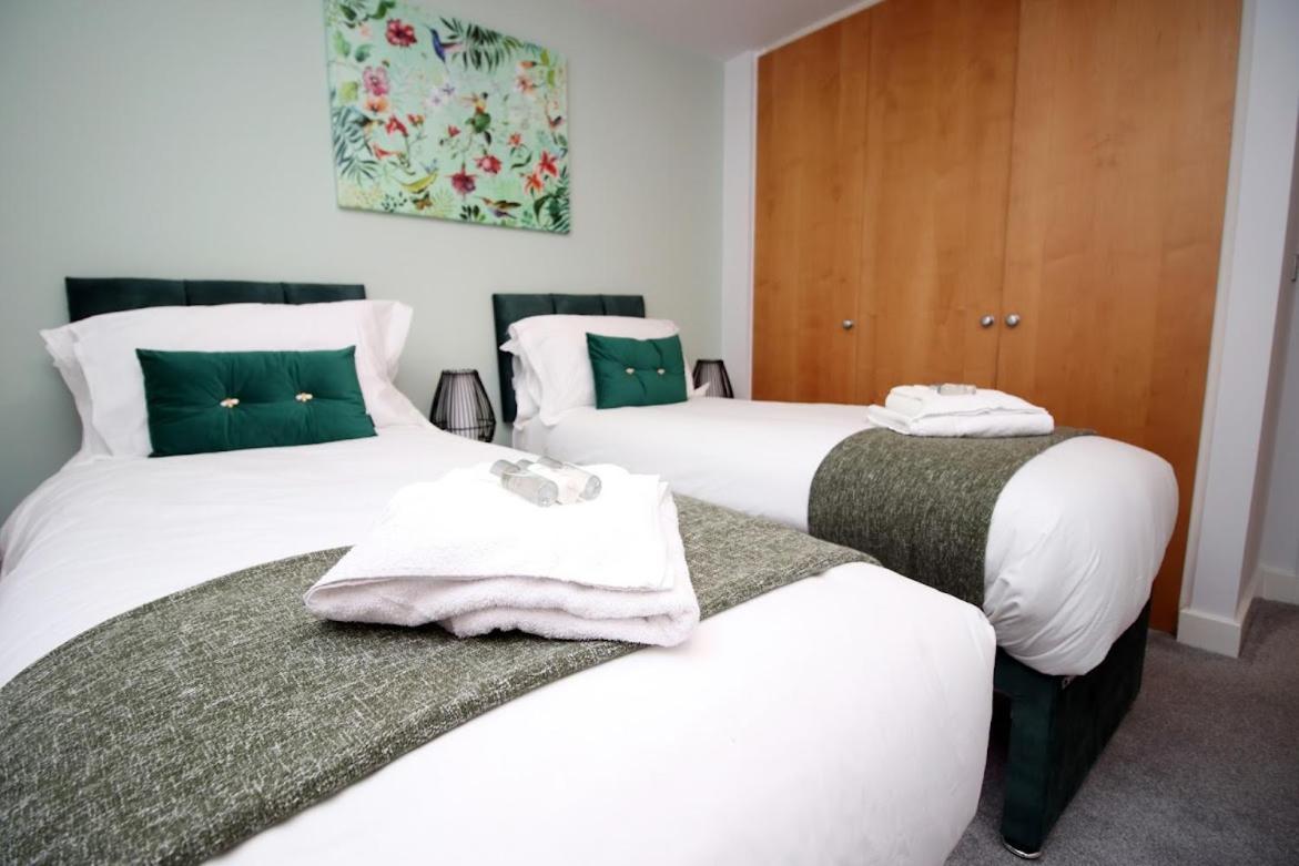 Bright 1Bedroom Apartment, Central Location With Balcony Bristol Buitenkant foto