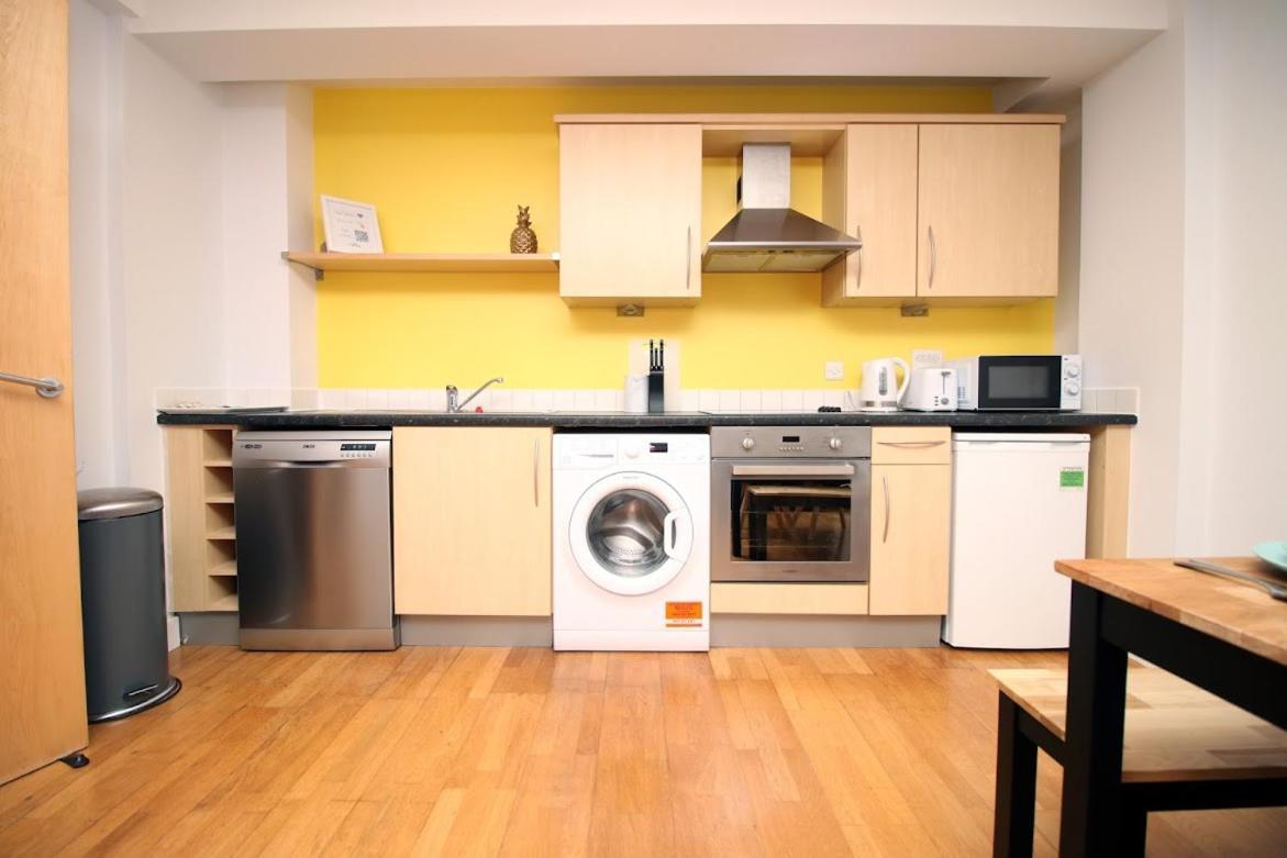 Hamilton Court 1Bedroom Apartment, Bright And Central Location With Balcony And Wi-Fi Bristol Buitenkant foto