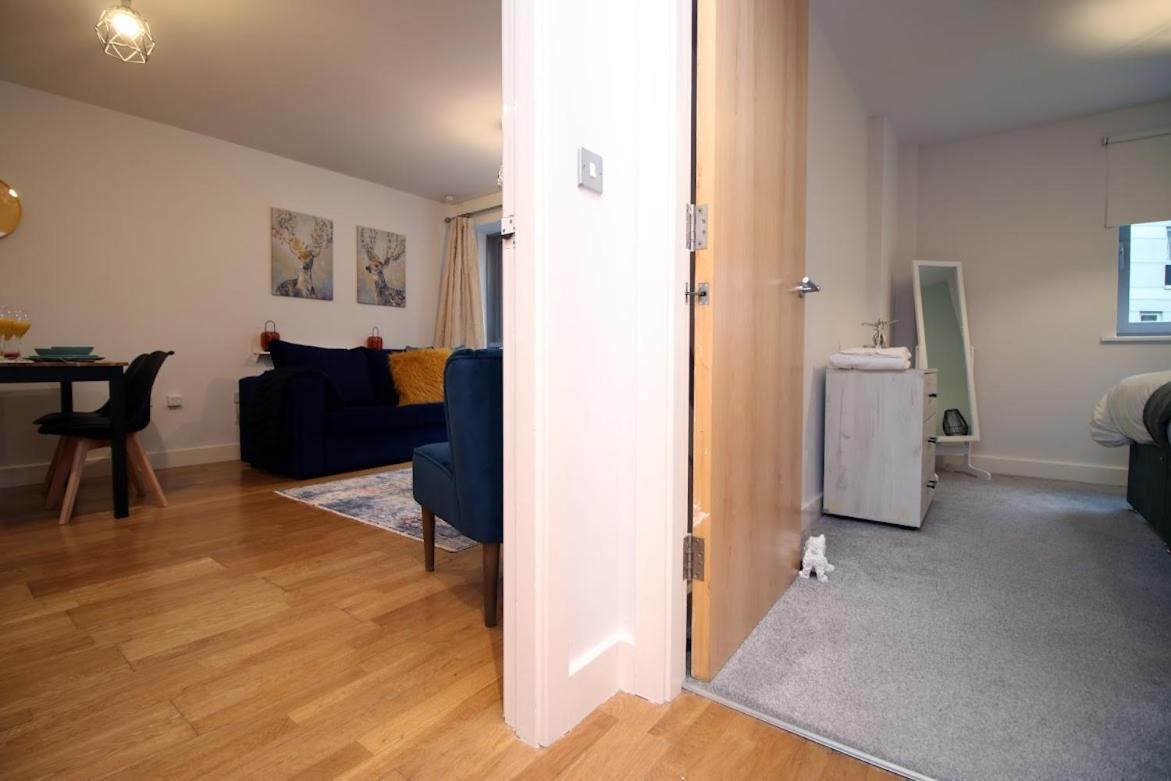 Hamilton Court 1Bedroom Apartment, Bright And Central Location With Balcony And Wi-Fi Bristol Buitenkant foto